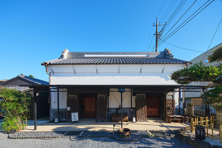 潮来 川辺の土蔵 島源