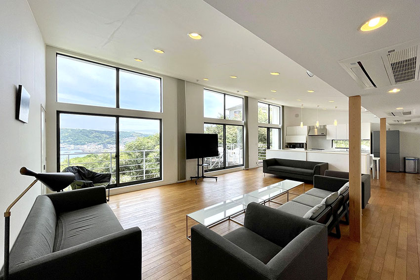 伊東 Working Base Izu-Ito
