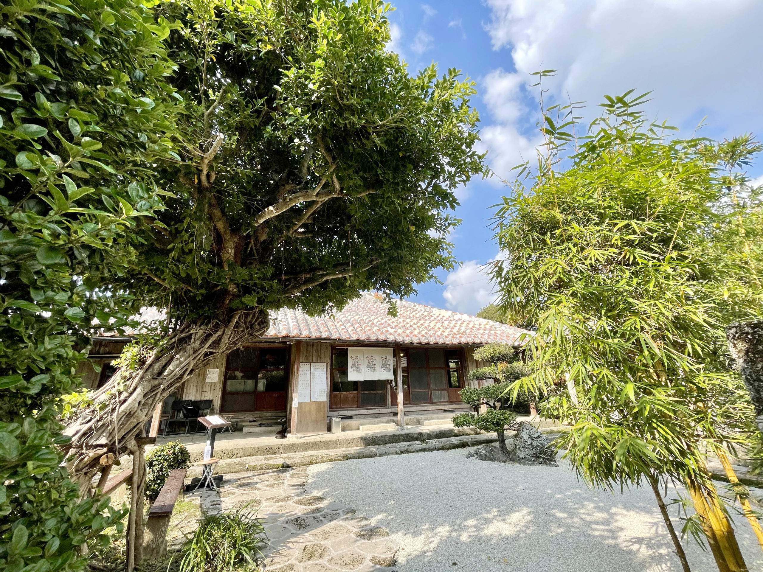 沖縄の貸別荘 南部の観光スポット スタッフの沖縄まち歩き 貸別荘 バケーションレンタルの宿泊予約 Staycation ステイケーション