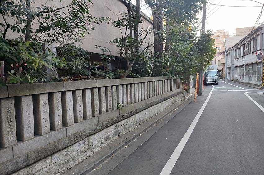 江東天祖神社脇道