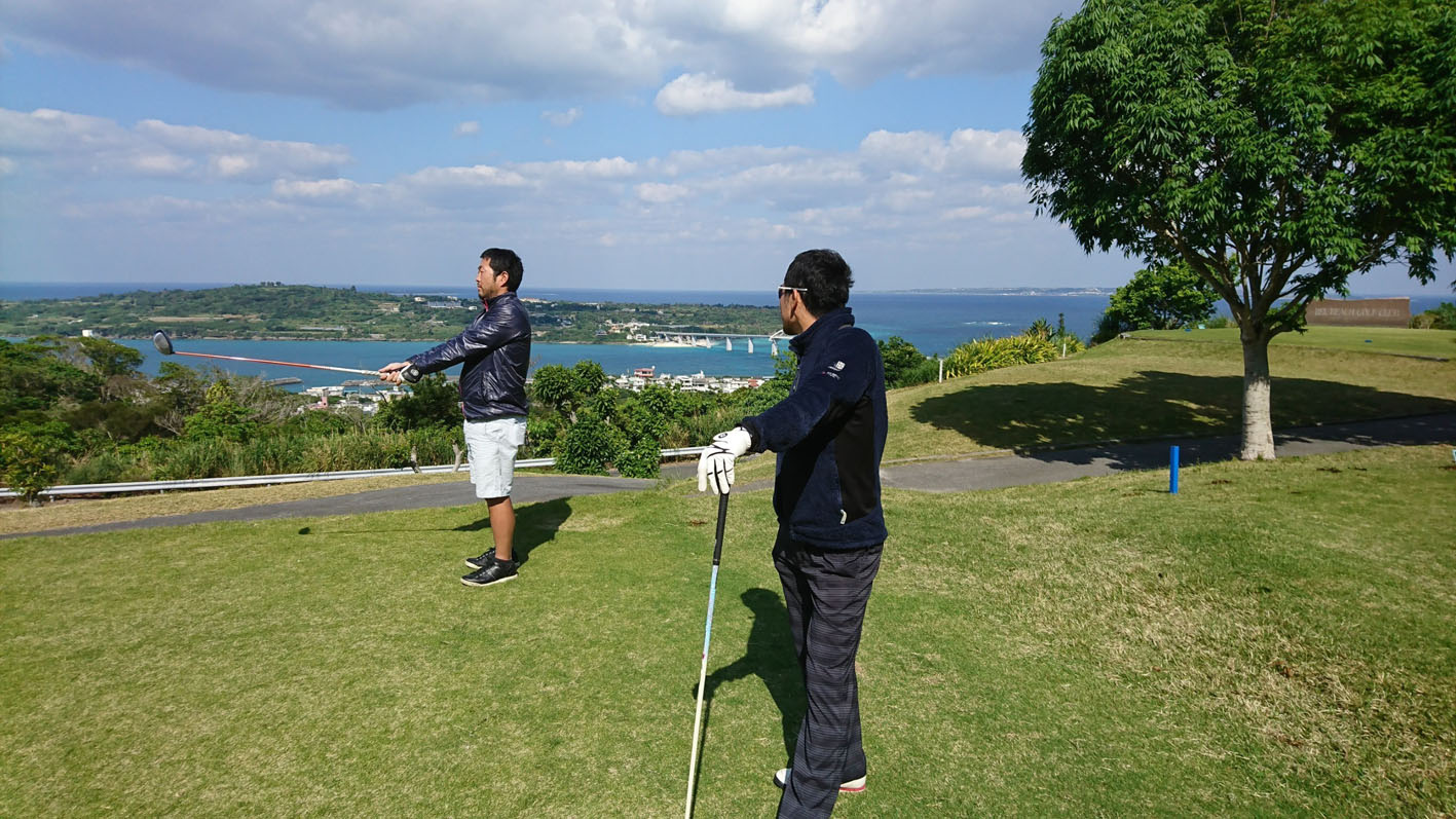 Surf & Turf 沖縄　ゴルフ
