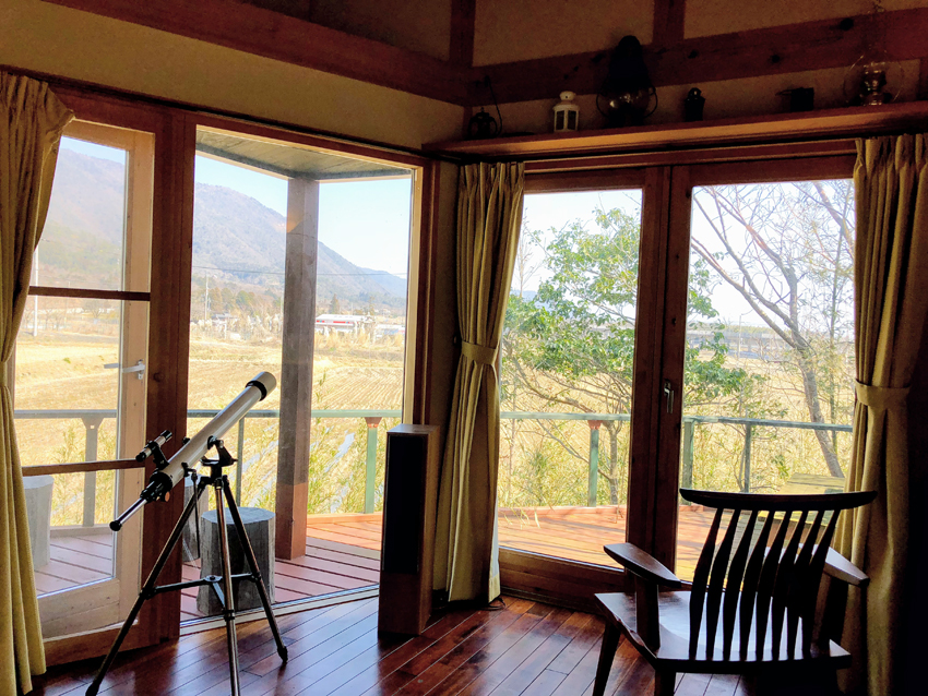 琵琶湖の隠れ家　リビングからの景色